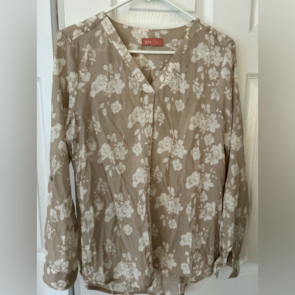 Iyla Women's Beige Floral V-Neck Long Sleeve Blouse